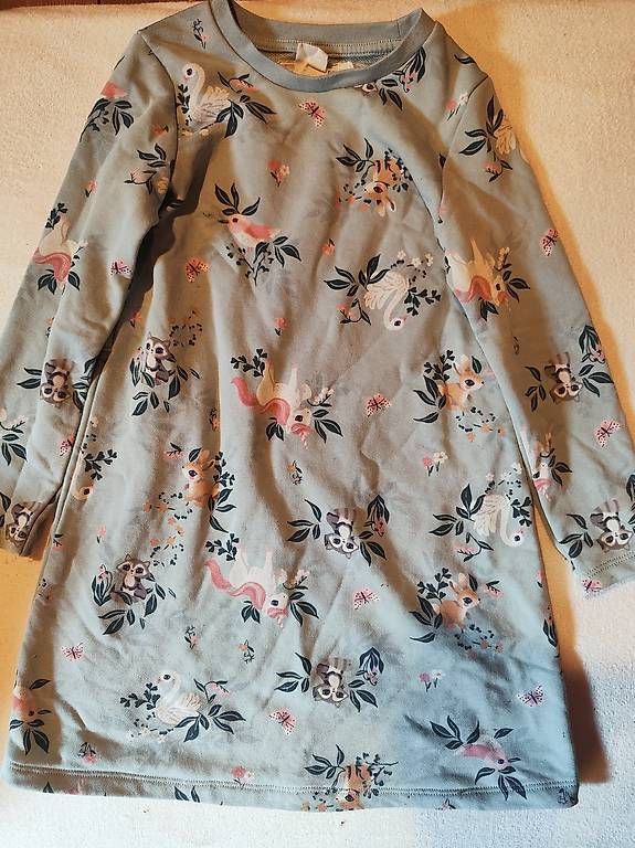 Lotti & Set di vestiti: Diverse Kleider Gr.110/116 – Usato da Zürich venduto da aendiiii 4