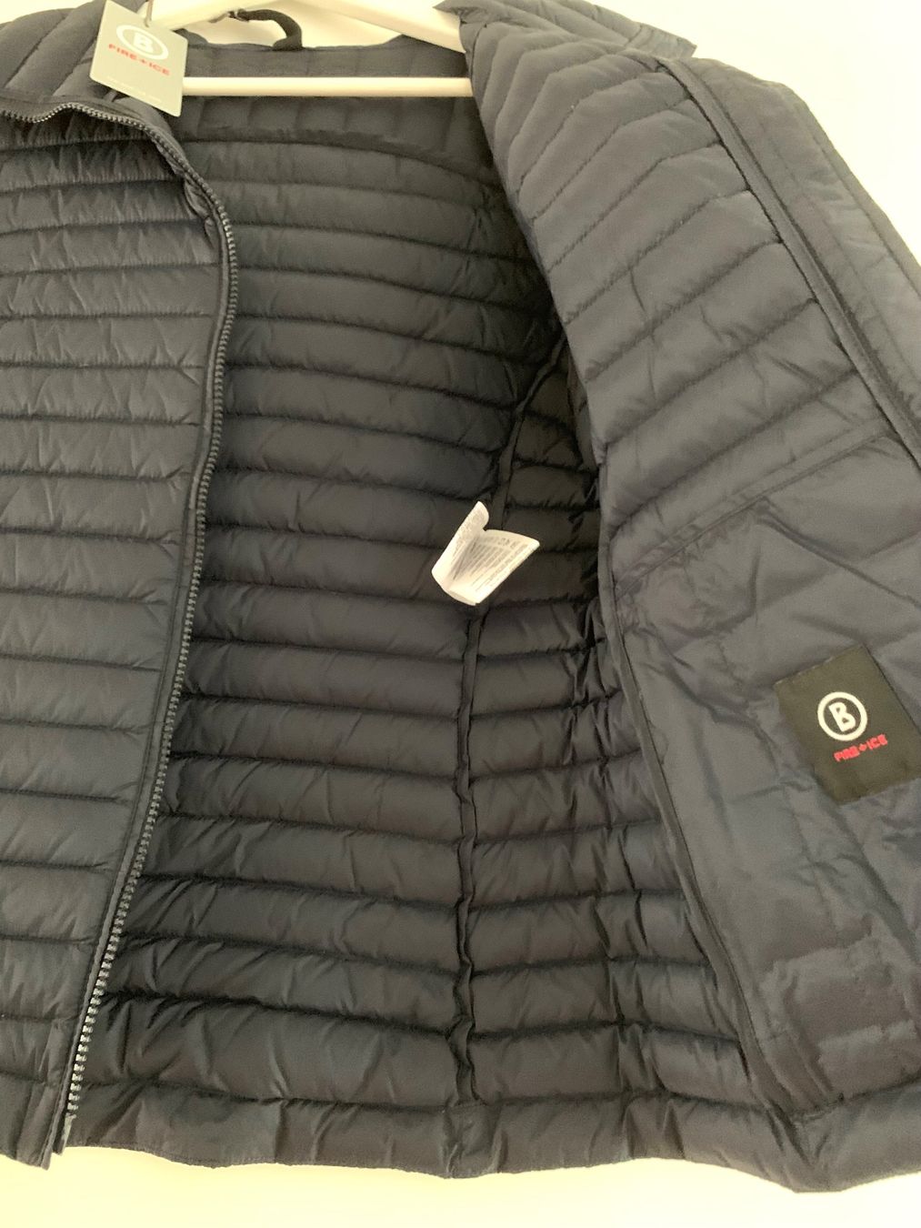 Bogner Giacche: Daunenjacke Bogner ORIGINAL   Dunkelblau NEU!! – Nuovo e nell'imballaggio originale da Adliswil venduto da atram57 3