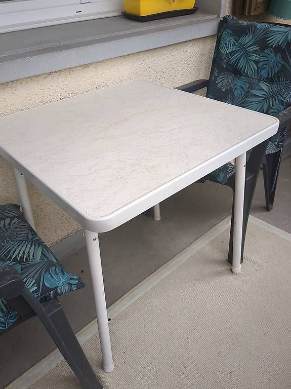 Tischset: Balkonmöbel – Gebraucht aus St. Gallen von tj19 1