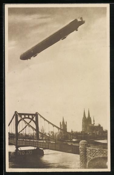 Foto & Poster: Köln, Zeppelin über Rheinpartie mit Br – Usato da Berlin venduto da bartko-reher