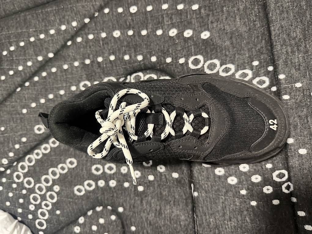 Scarpe da uomo: Balenciaga  – Usato da Lampenberg venduto da pin_76bw