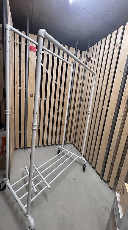 Altro in Decorazioni & Accessori: Kleiderstange – Usato da Münchenstein venduto da fionah