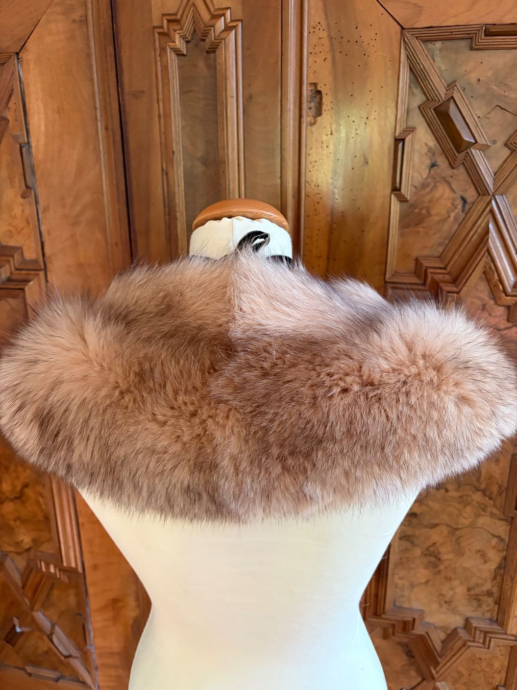 Bolero: Wunderschöner Kragen aus Fuchsfell  Wunderschöne Farbe – Usato da Interlaken venduto da Bona55 5