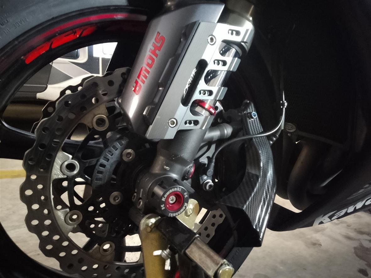 Kawasaki Strada: Kawasaki ZX10R ABS – Usato da Mägenwil venduto da panthera57 5