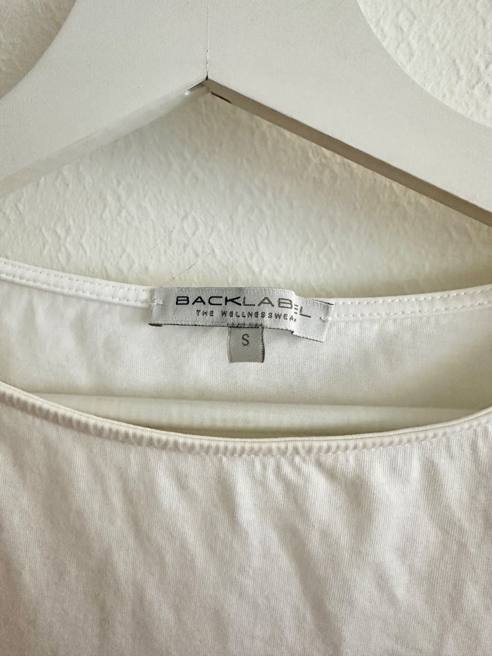 T-shirt: Backlabel T-shirt – Usato da Zürich venduto da aidapo 2