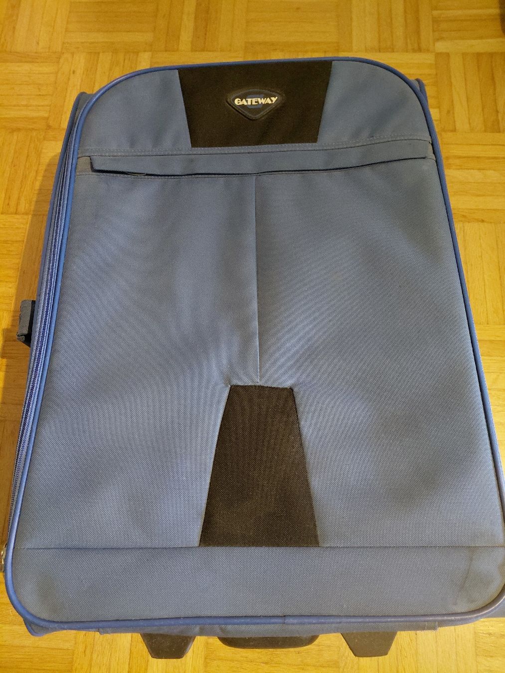 Valigie: Rollkoffer (mit 2 Rädern) – Usato da Schliern b. Köniz venduto da IAG02