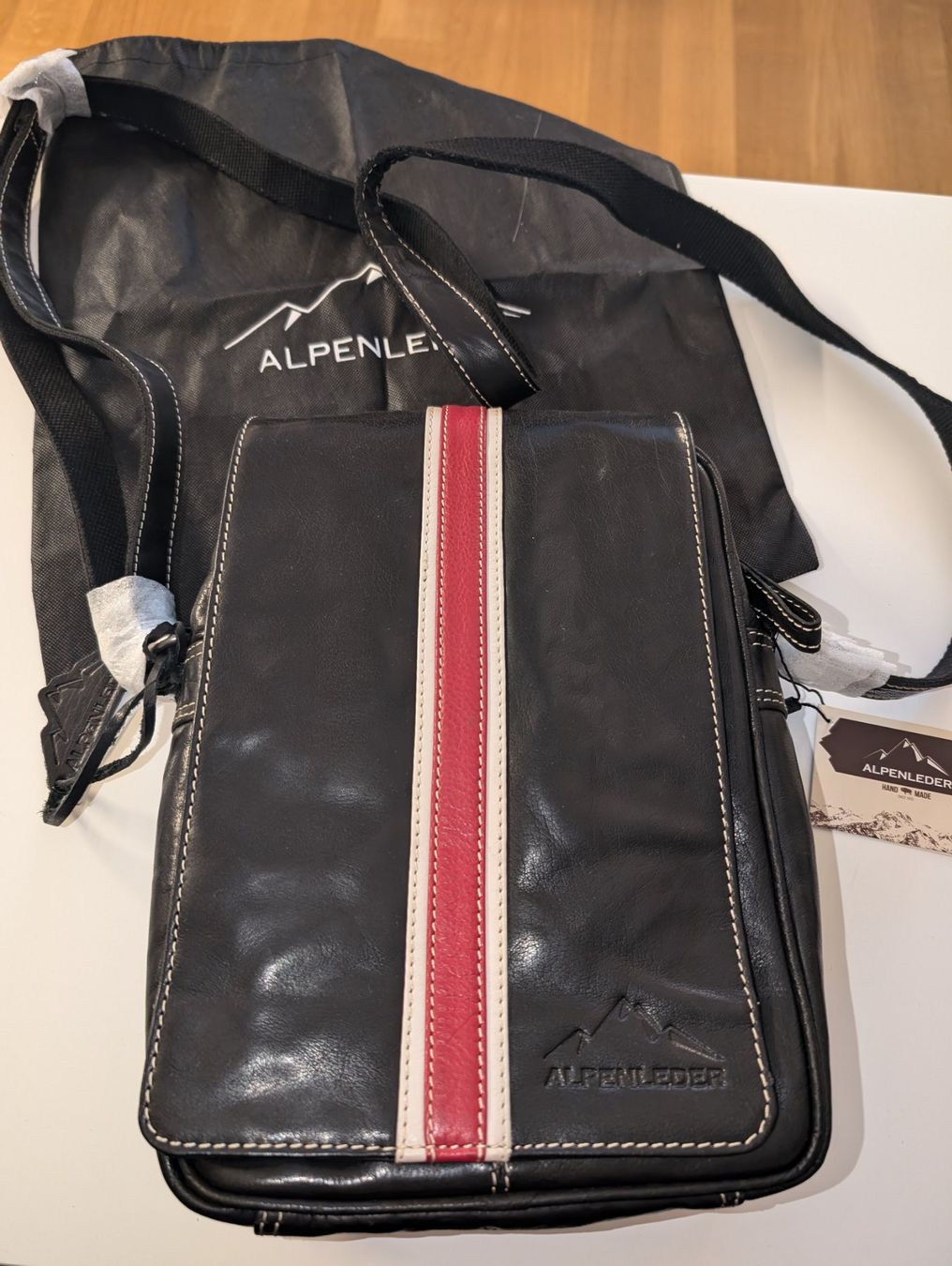Taschen: Umhängetasche von Alpenleder "Stripes" – Neu (gemäss Beschreibung) aus Zweisimmen von KoBo88 1