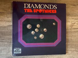 A749 The Spotnicks Diamonds