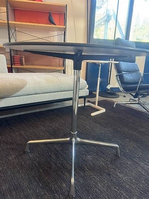 Vitra Tavoli: Vitra Eames Contract Table 80cm – Usato da Zollikofen venduto da OberliAG 2
