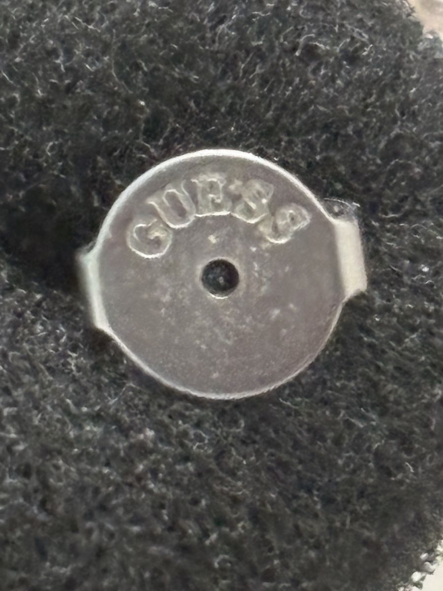 Guess Orecchini pendenti & Orecchini a lobo: Boucle d’oreille Guess – Nuovo (secondo la descrizione) da Düdingen venduto da Yellow 2