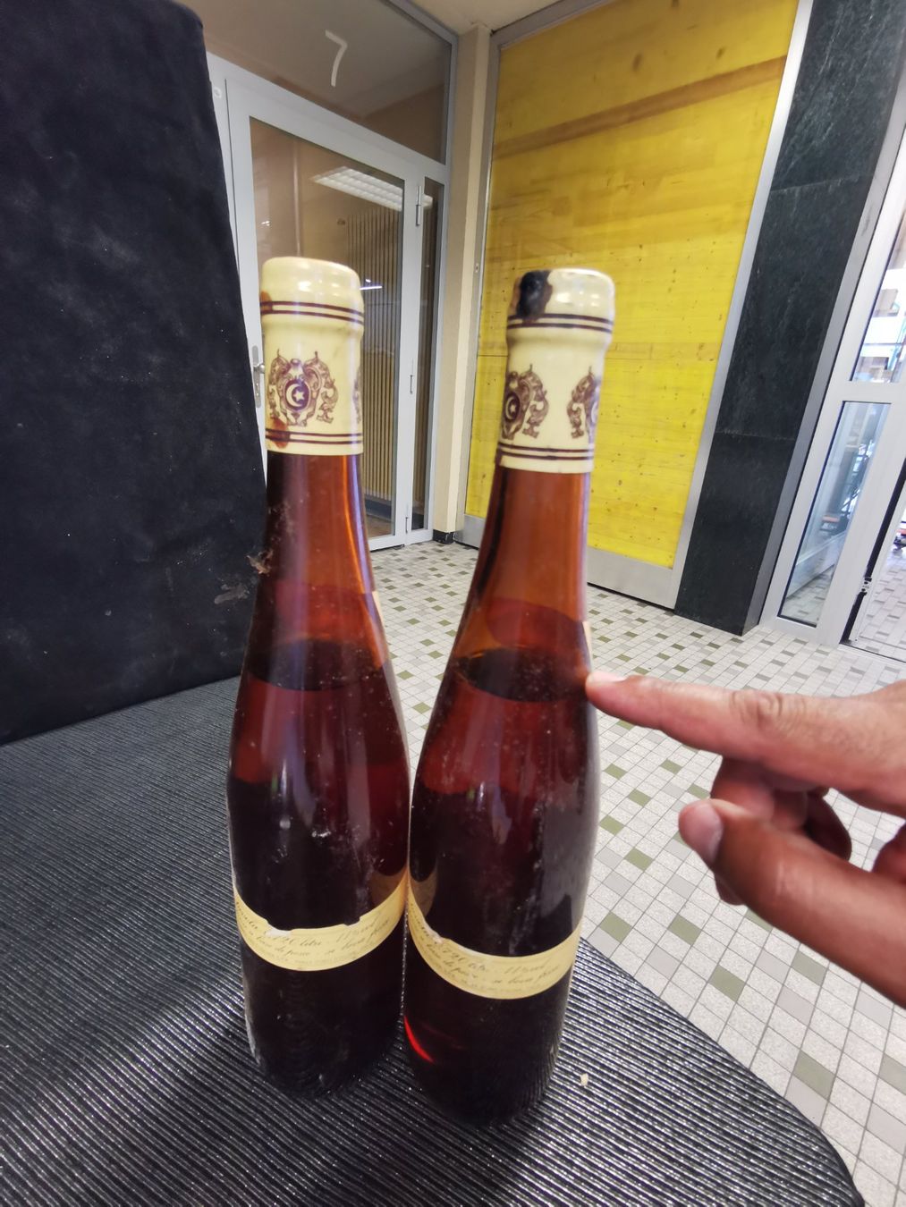 Wein: 2 X FORASTERA ITALIE 1976 – Neu (gemäss Beschreibung) aus Genève von Leboucheoreilles 9