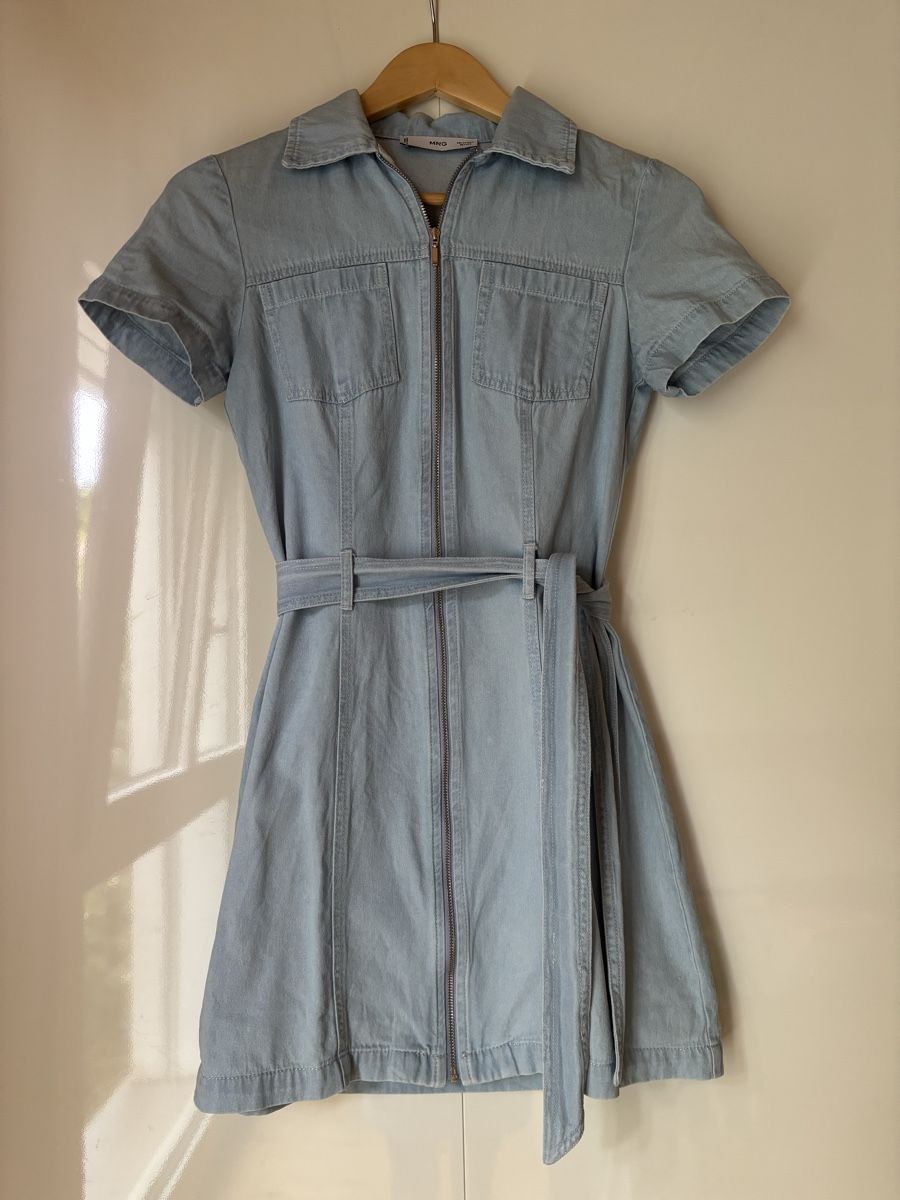 Mango Vestiti: MNG Jeanskleid Kurzarm – Usato da Estavayer-le-Lac venduto da constance-esta