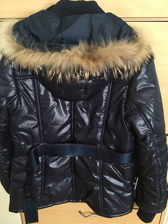 Giacche: Piumotto blu navy con pelliccia – Usato da Jona venduto da sen_vd8v 1