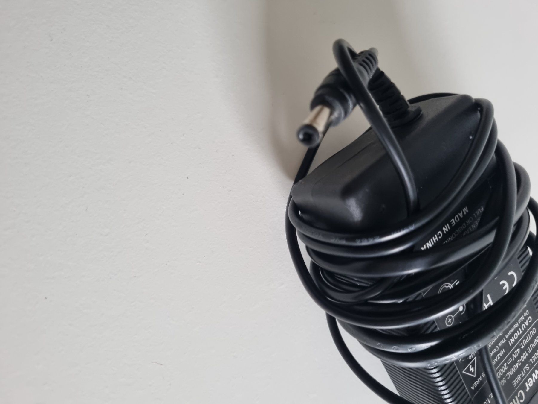 Caricabatterie: Chargeur trottinette – Usato da Avully venduto da jfc76 2