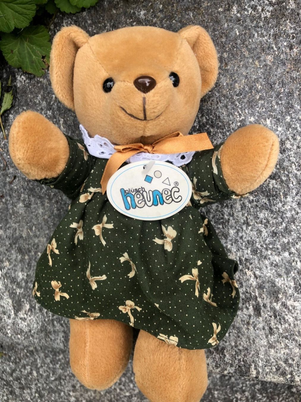 Giocattoli: Teddybärmädchen Heunec ,  NEU! – Nuovo (secondo la descrizione) da St. Gallen venduto da Blin 1