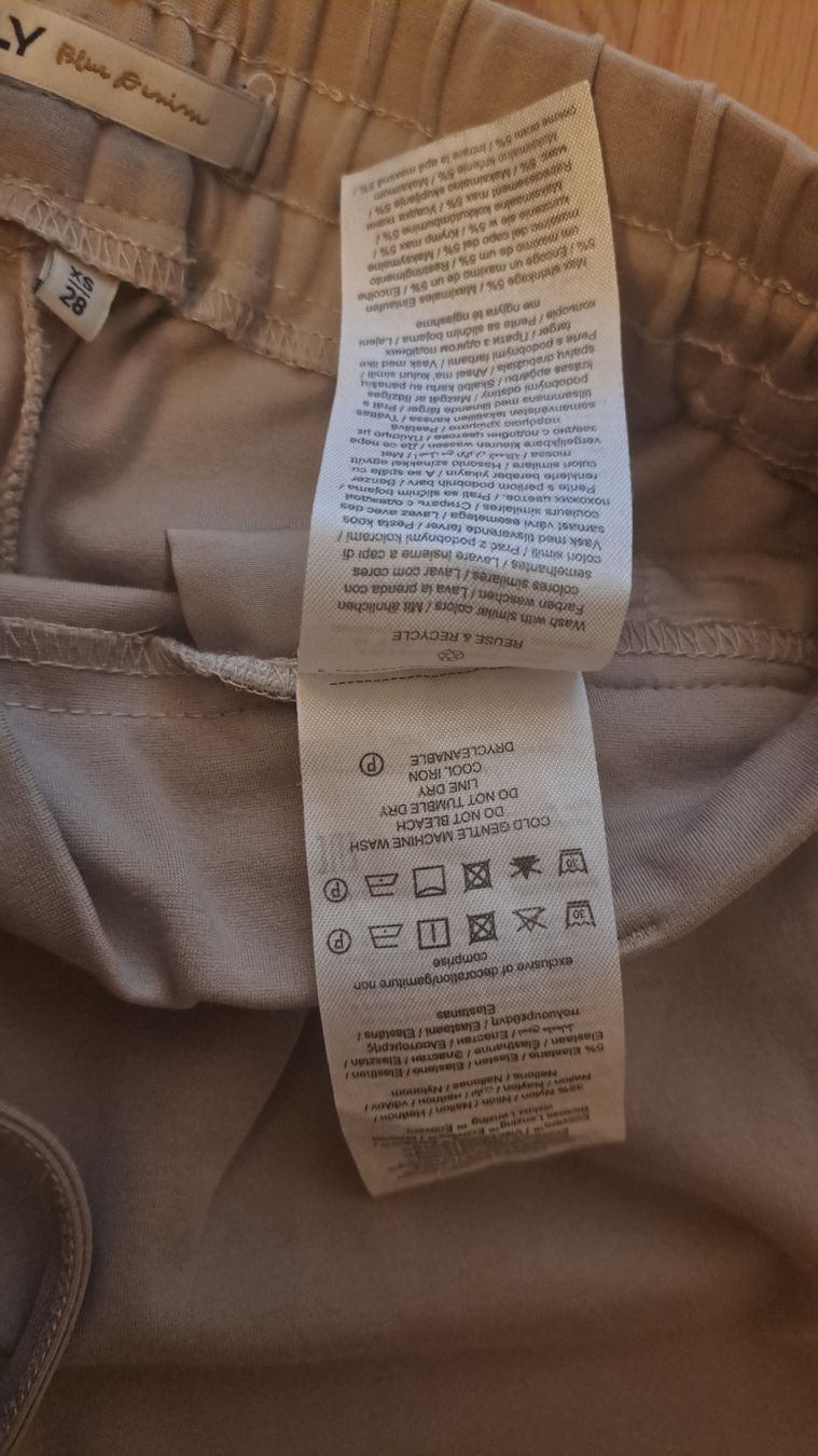 Only Pantaloni: ONLY Hose in Beige – Usato da Seengen venduto da ja6_65wp 3