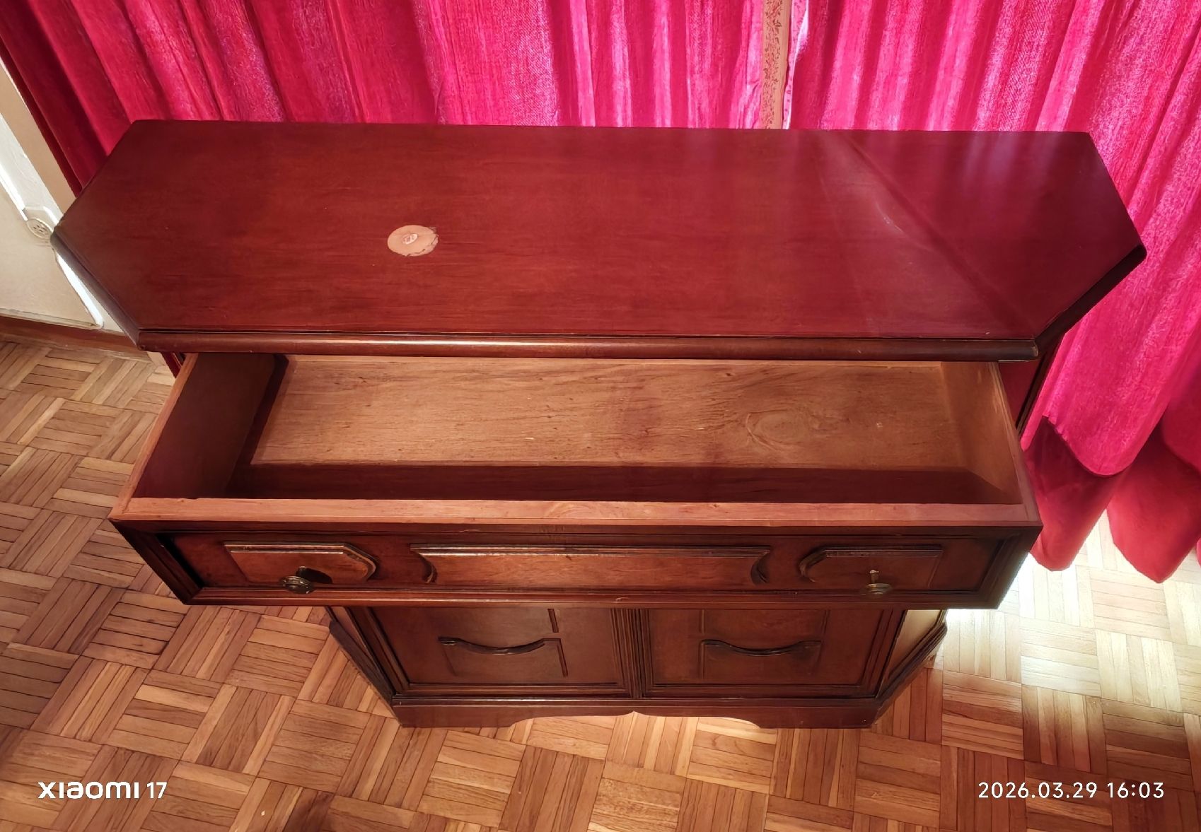 Cassettiere: Antiker Holzschrank, mit Schublade. – Usato da Altendorf venduto da Oracelcrash 2