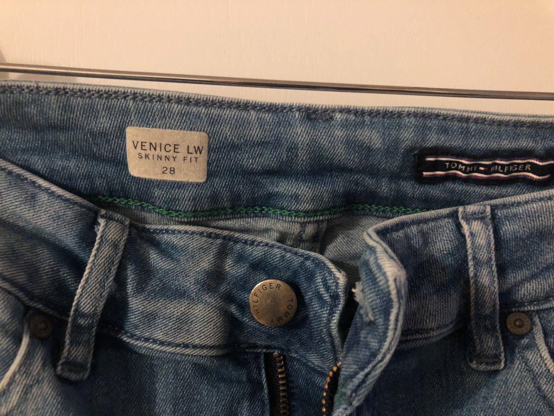 Tommy Hilfiger Jeans: Hilfiger Jeansshort Jeans 28 – Gebraucht aus Pfaffhausen von Klaras_second_hand 2