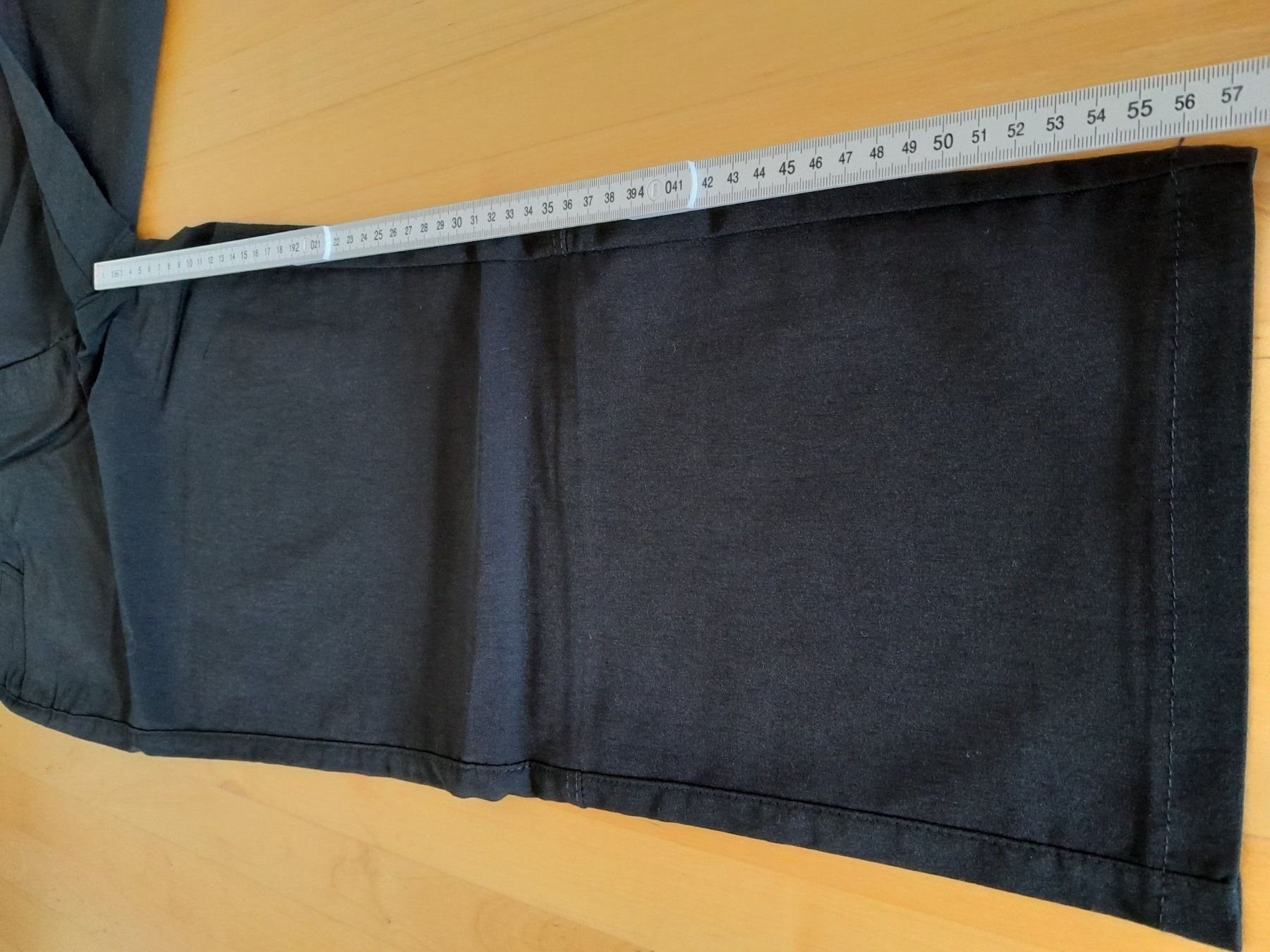 Pantaloni: Pantalon 3/4 noir neuf 42 – Nuovo e nell'imballaggio originale da Charmey (Gruyère) venduto da Laulau.sansan 5