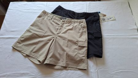 2 x TOP Damen-Shorts COLUMBIA Sportswear Company, Size 12 US