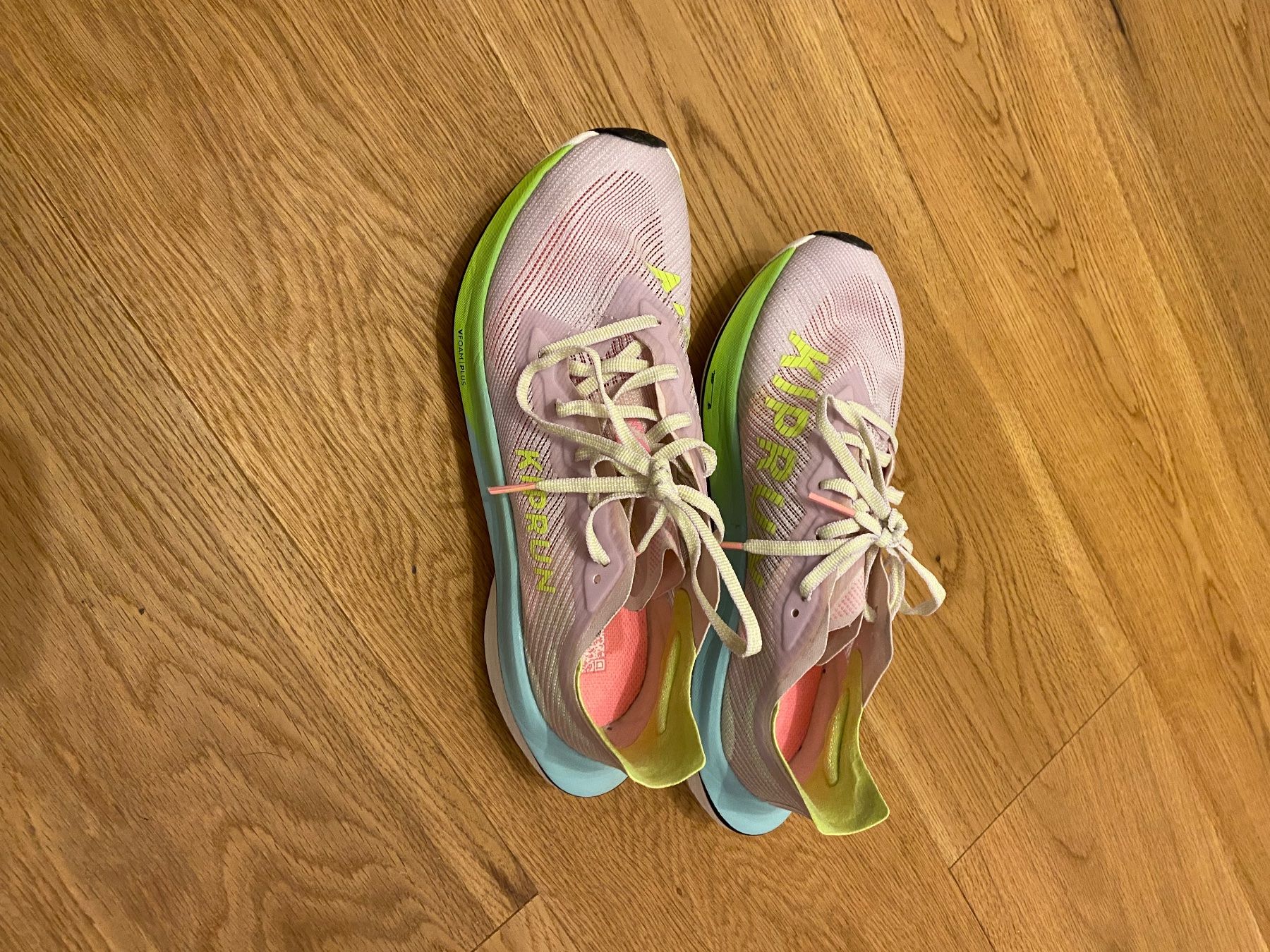 Chaussures femmes: Laufschuhe Kiprun VFoam Plus hellrosa – D'occasion à Bellikon par Ytony0 1