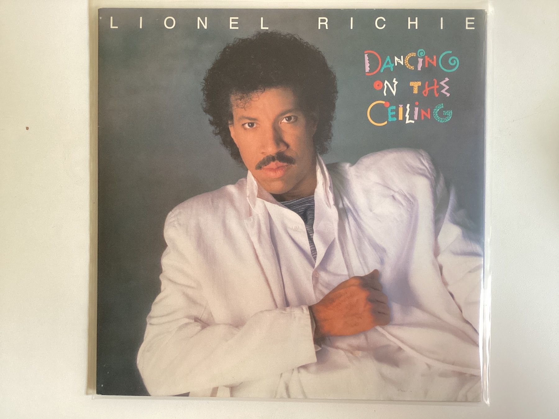 Schallplatten: Lionel Richie LP - Dancing On The Ceiling – Gebraucht aus Gutenswil von Hamzian