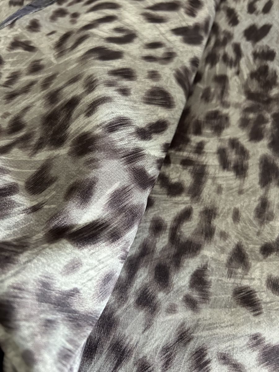 Foulard & Sciarpe: Doppelseitiger Schal mit 2 Motiven ! – Nuovo (secondo la descrizione) da Hofstetten SO venduto da Treasurefinds 1