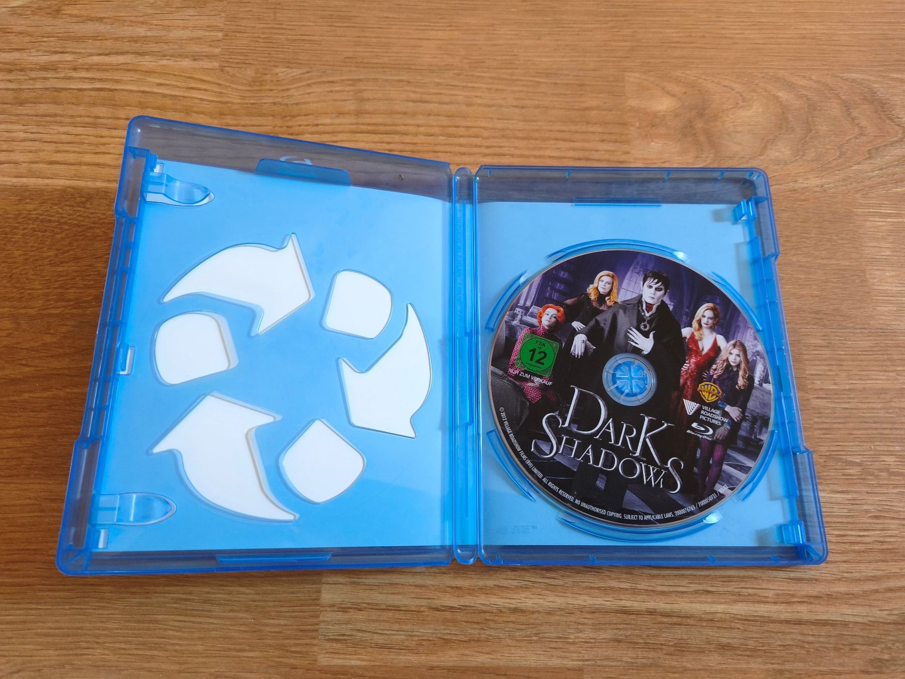 Tutti i DVDs: Dark Shadows – Usato da Kerzers venduto da Pachystachys 1