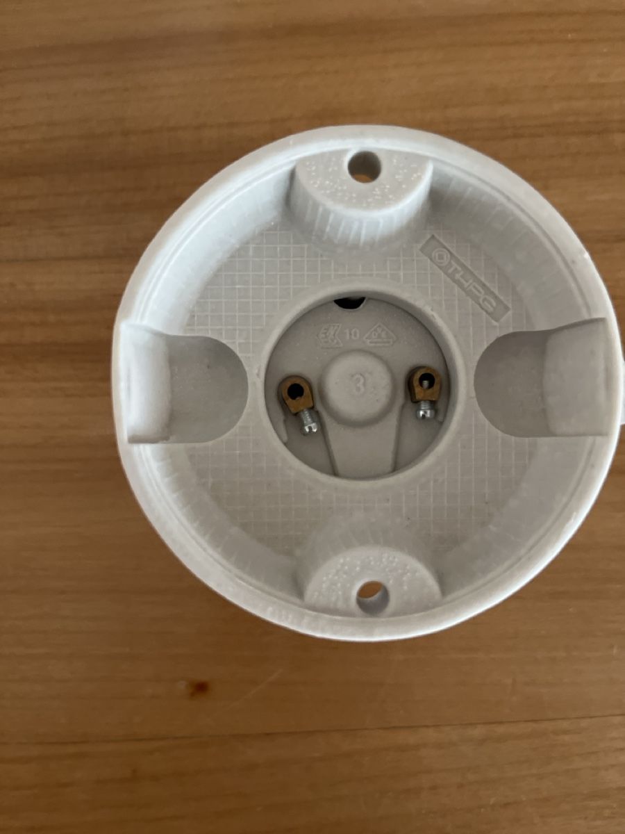 Lampadari & plafoniere: Zwei Porzellanfassungen E27 – Nuovo (secondo la descrizione) da Zürich venduto da Coco_Willi 2