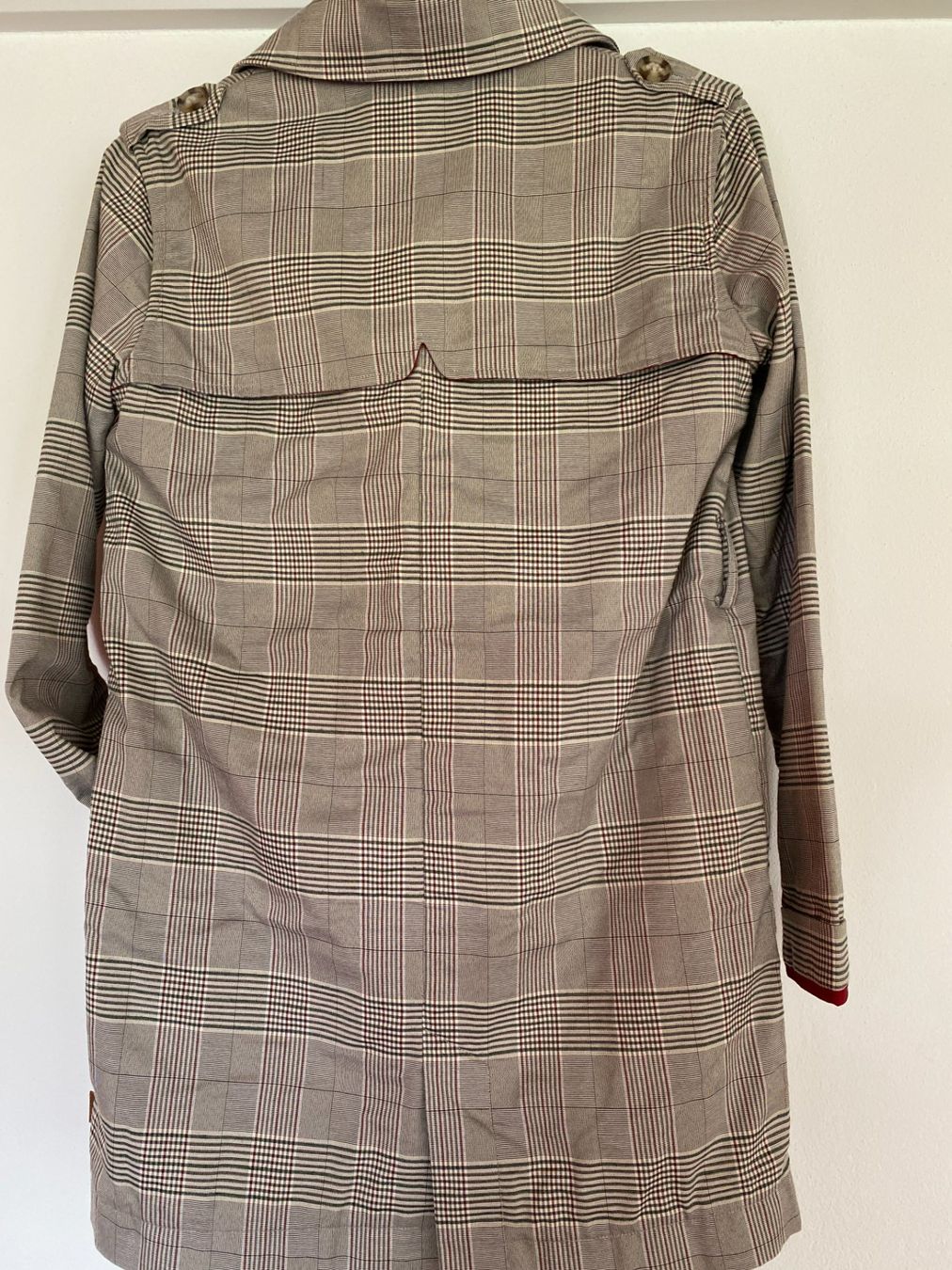 Molo Cappotti: Moderner Damen Trenchcoat im Karomuster, Grösse 36 – Nuovo (secondo la descrizione) da Wohlen b. Bern venduto da cookiemonster 1