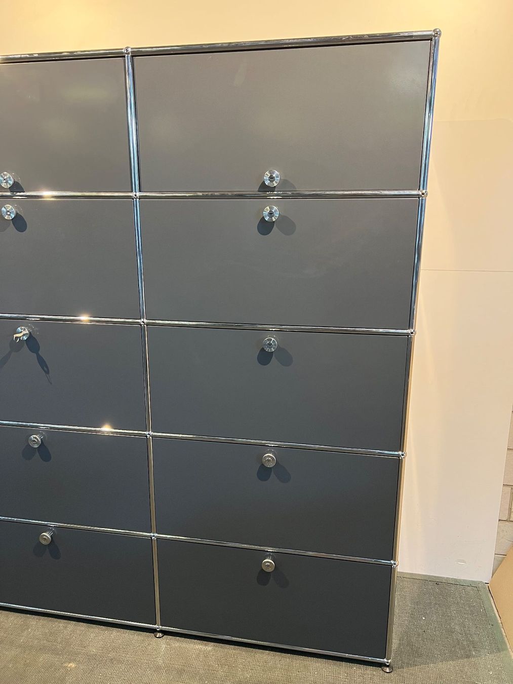 USM Scaffali: 010 USM Haller Möbel 2x5 – Usato da Wangen an der Aare venduto da TBYN 1
