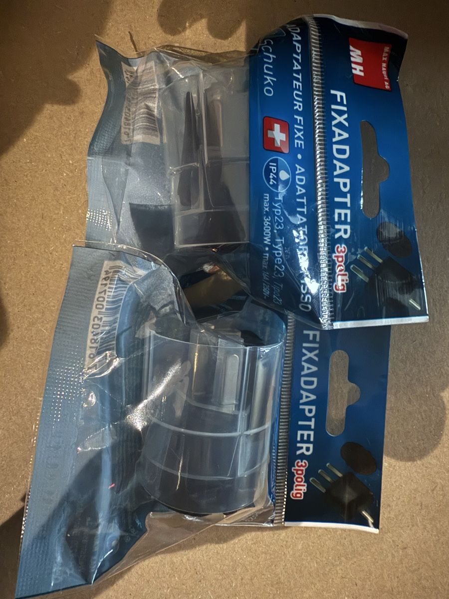 Unità & Adattatore: 2 Max Hauri Fixadapter Schuko - T23 IP44, Schwarz – Nuovo e nell'imballaggio originale da Zürich venduto da Yuece 1