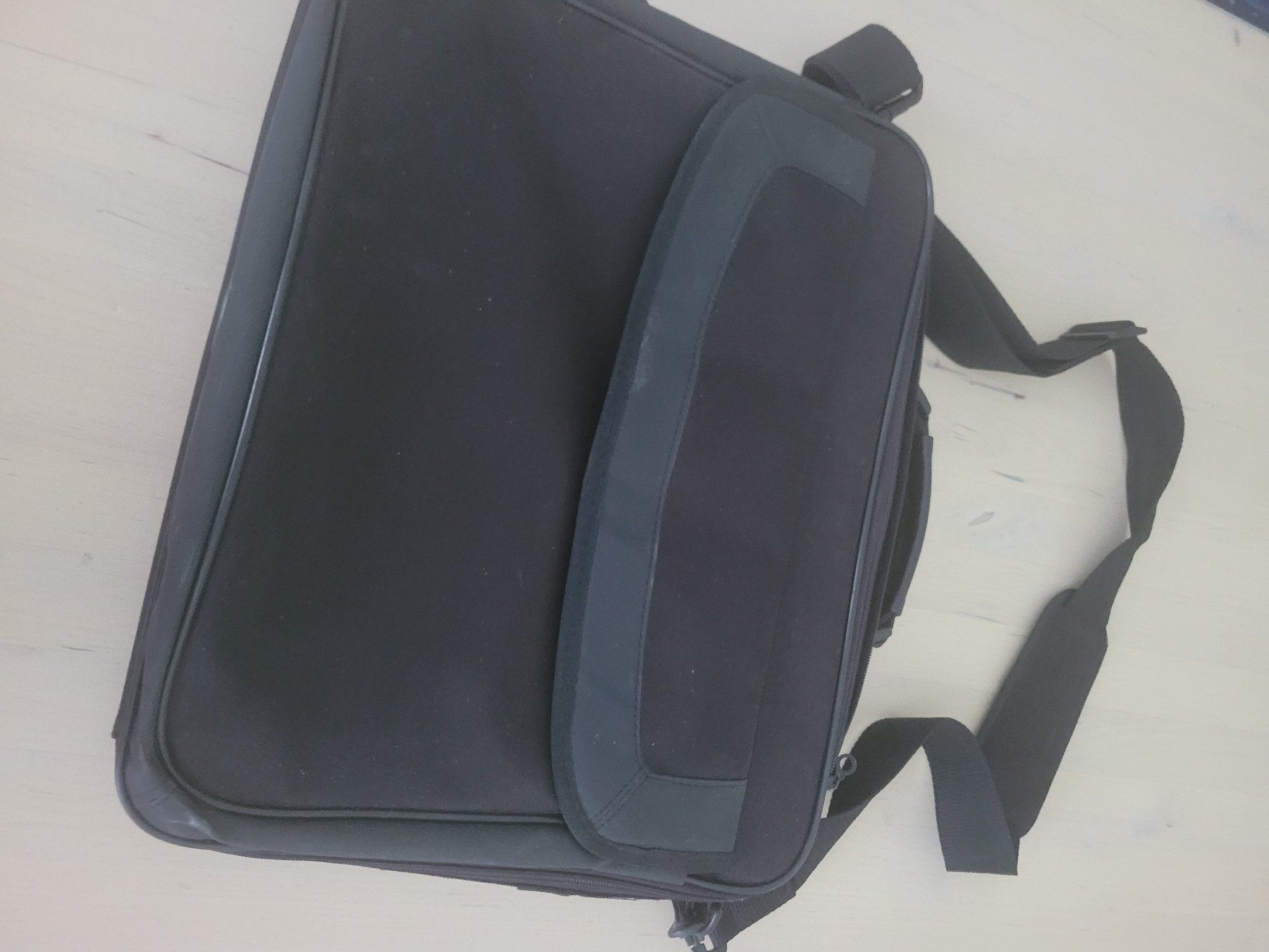 Borse: Laptop Tasche – Usato da Schwarzenburg venduto da Obofi