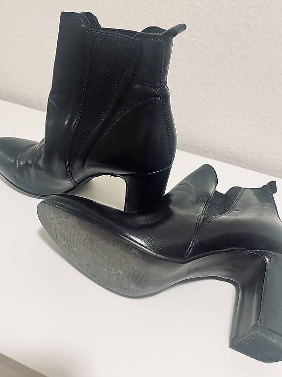 Scarpe da donna: Schicke, schwarze Lederstiefeletten Gr 38 – Usato da Allschwil venduto da 061pantera05 1