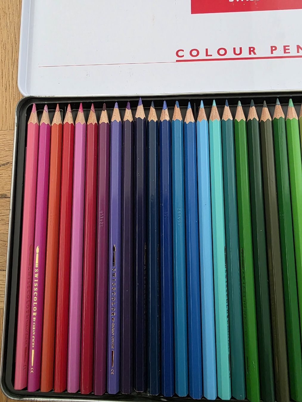 Colori: Farbstifte – Nuovo e nell'imballaggio originale da Rüti ZH venduto da car_gl78 1