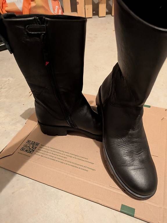 Scarpe da donna: Stiefel – Nuovo e nell'imballaggio originale da Utzenstorf venduto da dil_7bt7