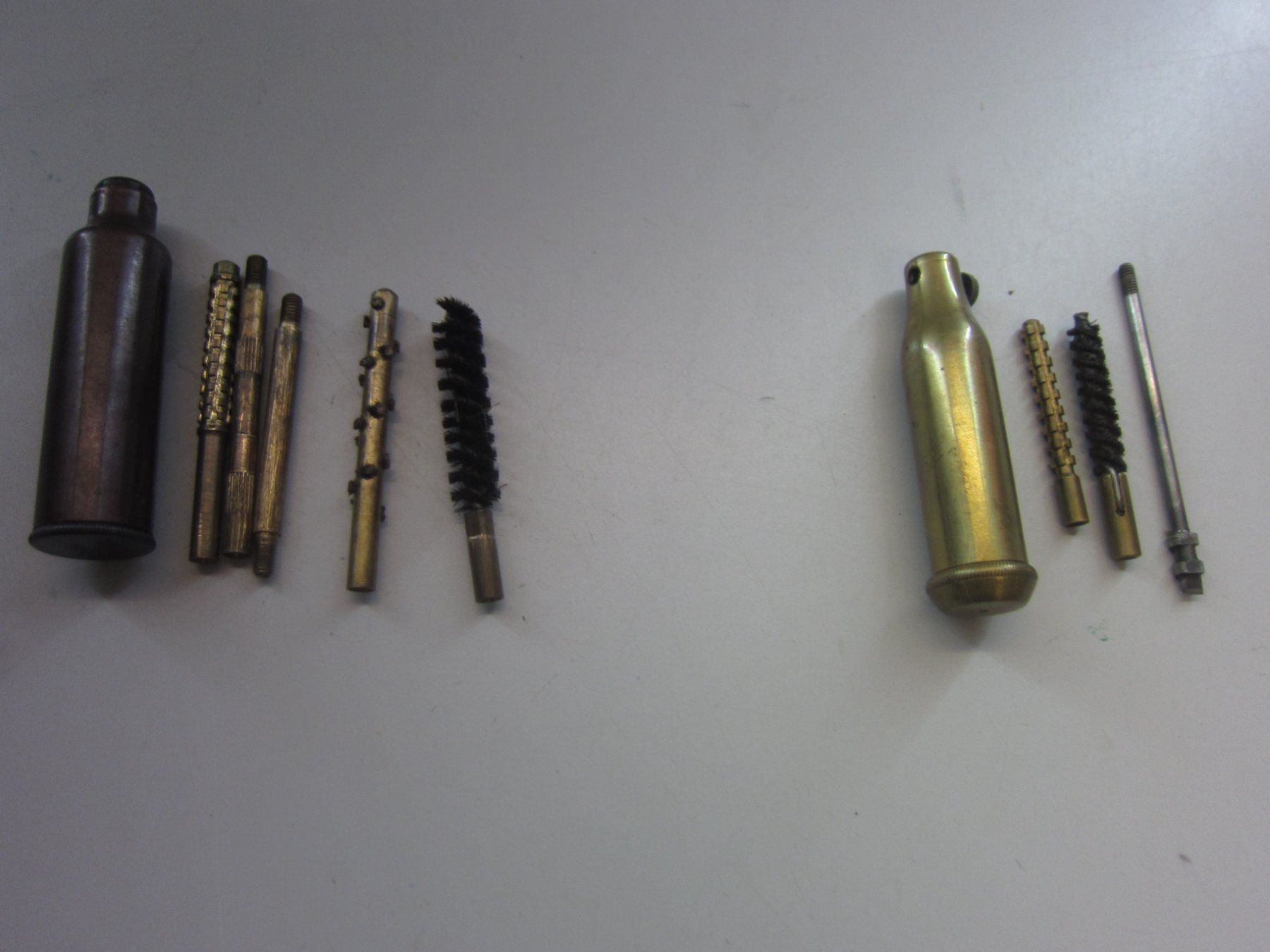 Schweizer Armee Tutti gli attrezzi: 2 Pistolenputzzeuge Schweizer Armee – Usato da Kilchberg ZH venduto da Cuculus1