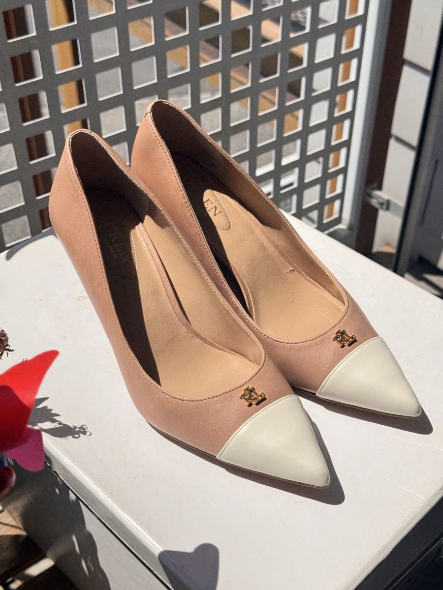 Ralph Lauren Scarpe da donna: Lanette Leather Toe-Cap Pump – Nuovo (secondo la descrizione) da Hergiswil venduto da jam_lfc5