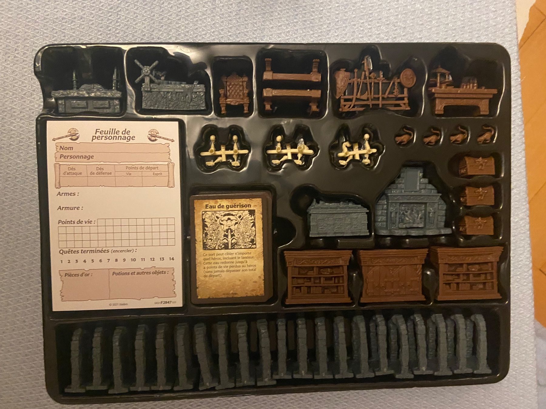 Hasbro Giochi: HeroQuest – Système de jeu – Neuf – Nuovo (secondo la descrizione) da Neuchâtel venduto da cap_l9ms 7