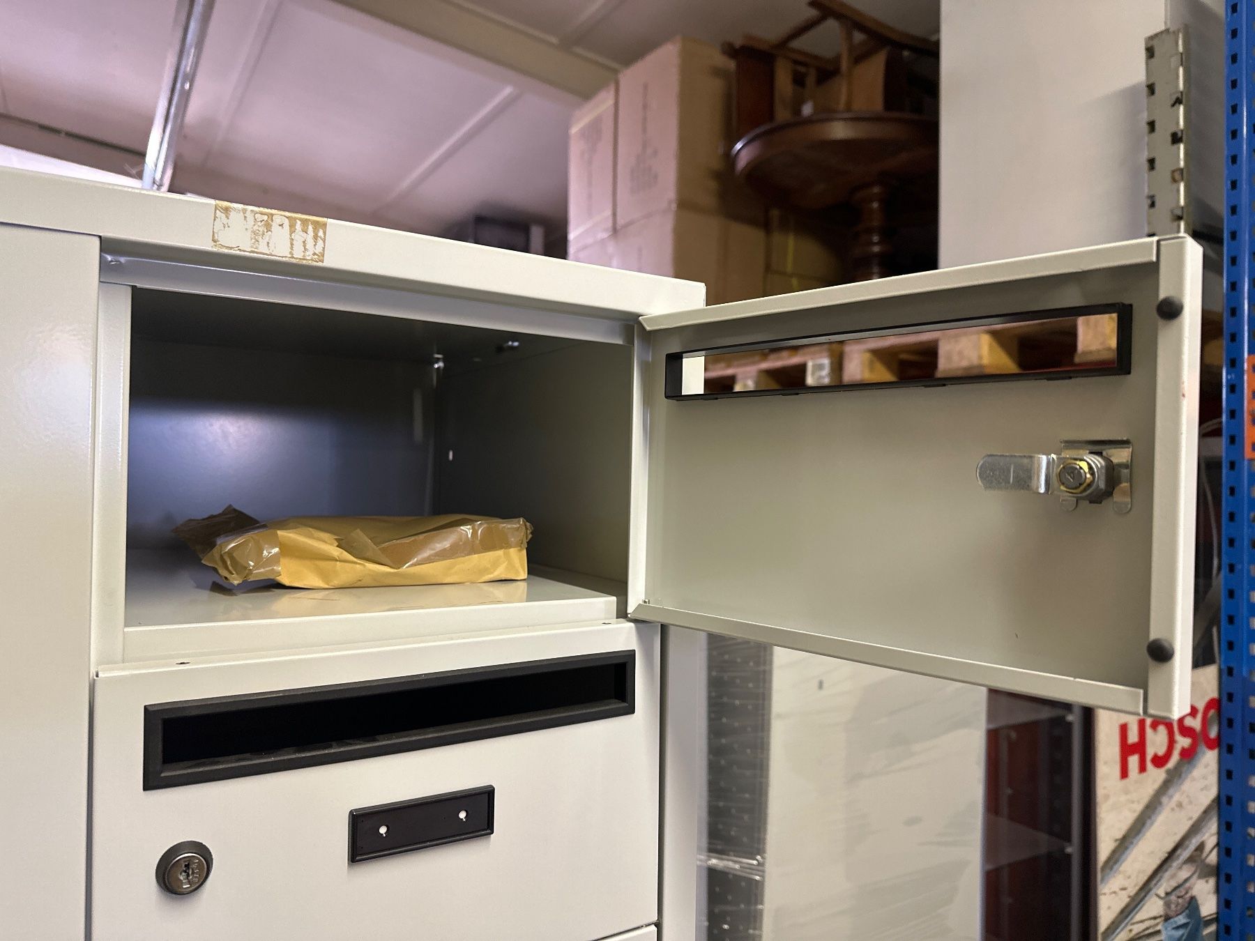 Altro per la casa: Postverteilerschrank, Briefkasten, statt 1937.- – Nuovo (secondo la descrizione) da Necker venduto da liq24 6