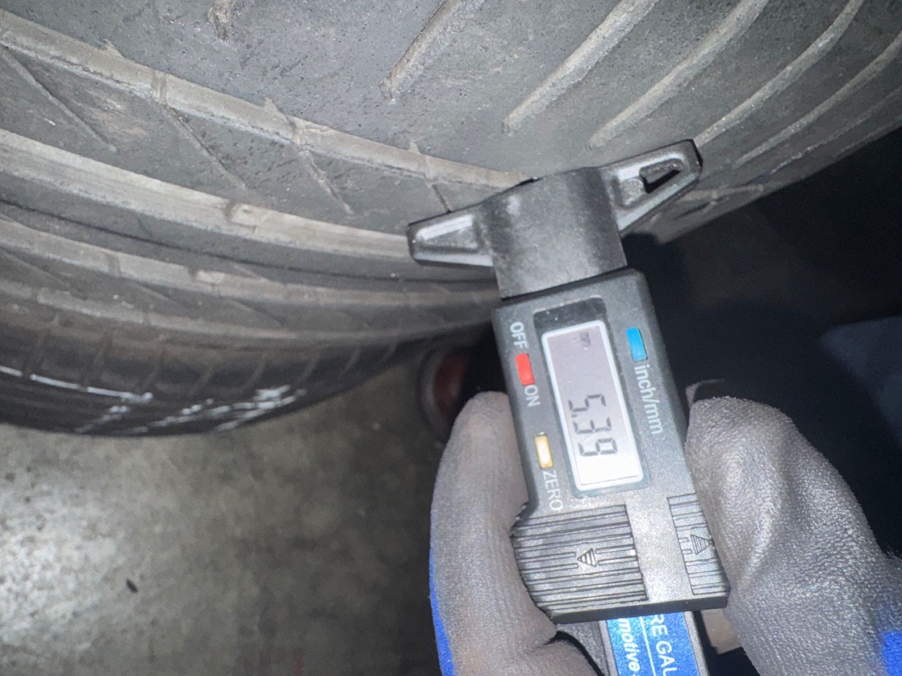 Continental Pneumatici & Ruote complete: 245/40R20 – Usato da Widen venduto da Dinero02 6