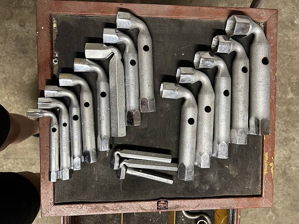Pipes & Accessoires: Clé à pipe  – D'occasion à Delémont par pet_qf6g