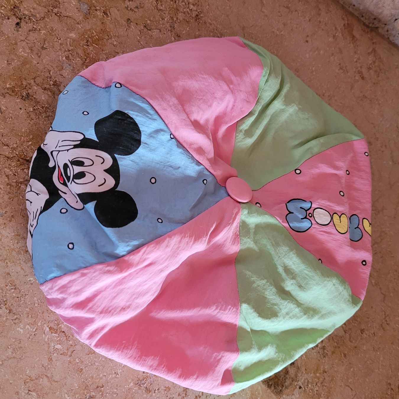 Sonstige Jungenkleidung: Kinderhut Micky in the Snow – Gebraucht aus Hondrich von Ebro01