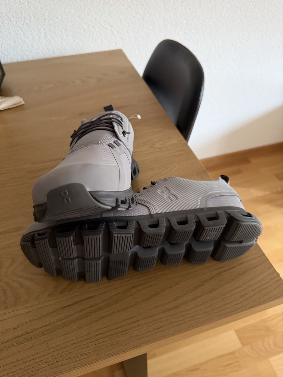 On Herrenschuhe: On cloud 6, 44.5 waterproof  – Neu und originalverpackt aus Zwillikon von edo_6vly 2