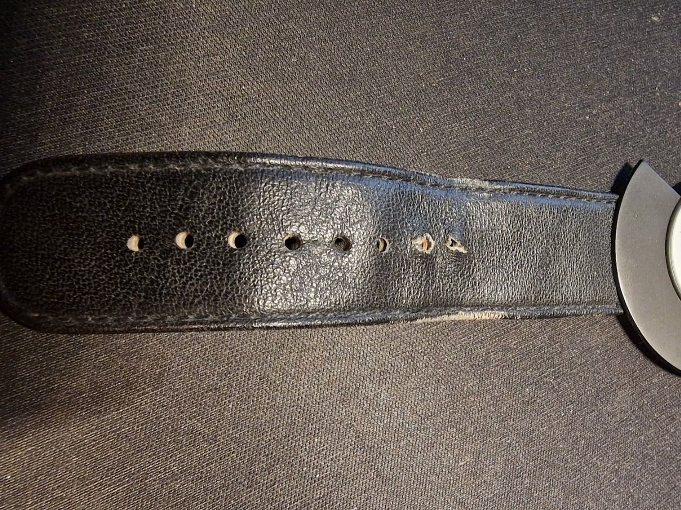Uhren: grosse  Quarz Armbanduhr – Gebraucht aus Uster von Witchblade5 3