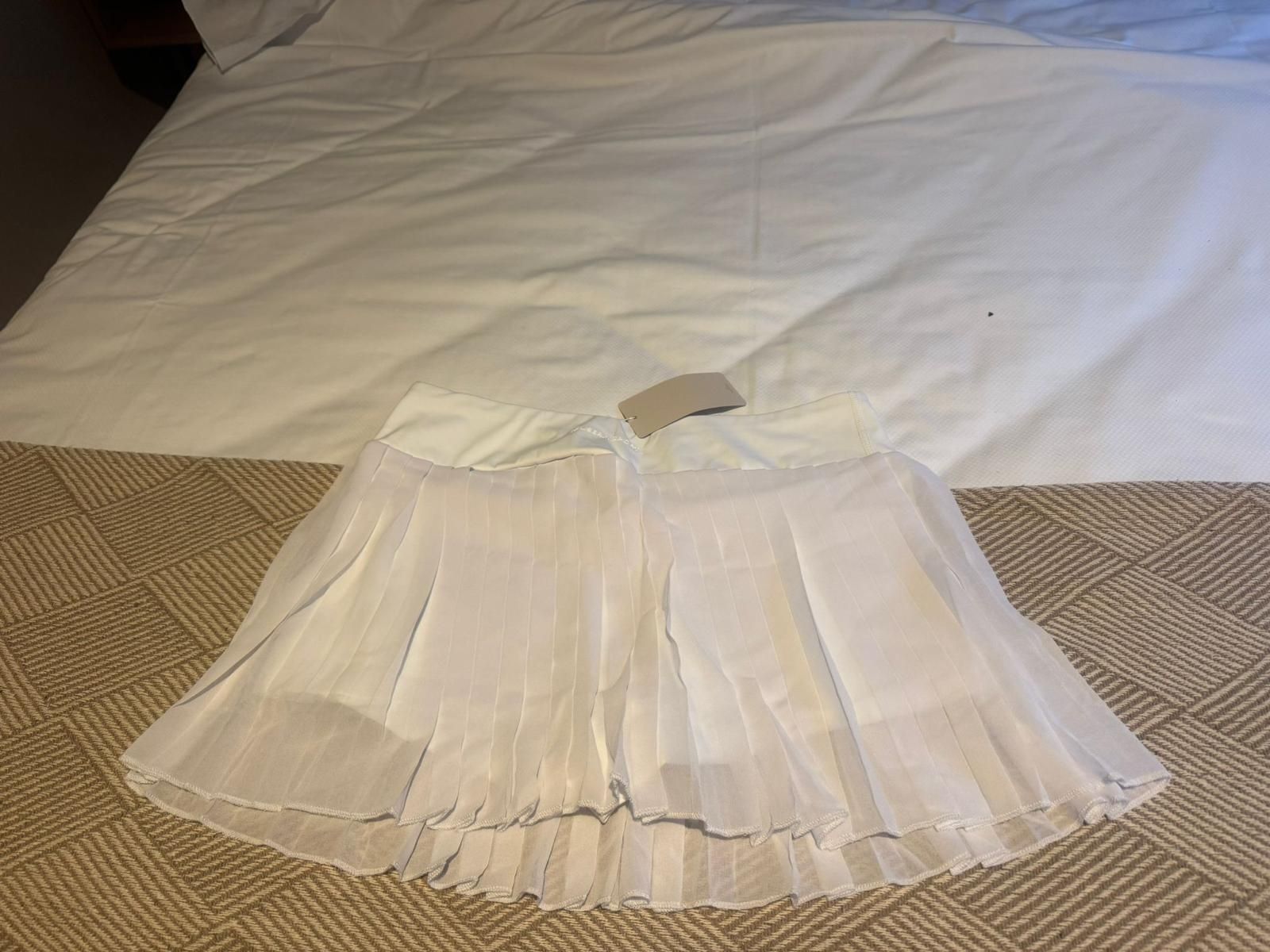 Gonne: Mini-jupe plissée blanche neuve, Taille XL Musera – Nuovo e nell'imballaggio originale da Chexbres venduto da viv_89hz 2