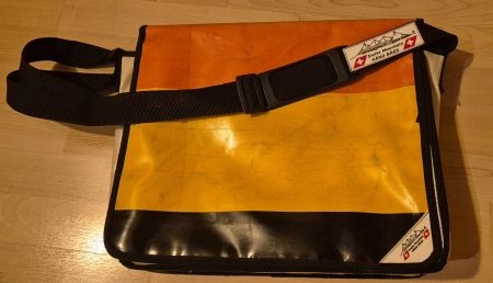 Swiss Mountain Hand Bags Umhängetasche, sehr robust!