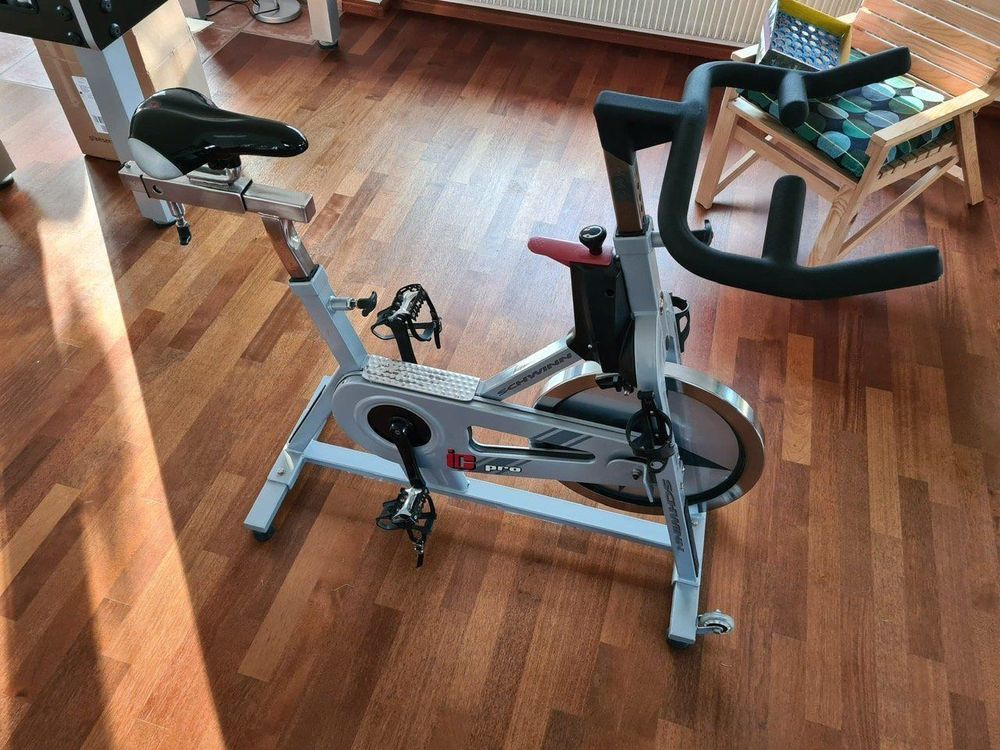 Schwinn ic pro indoor deals cycling bike