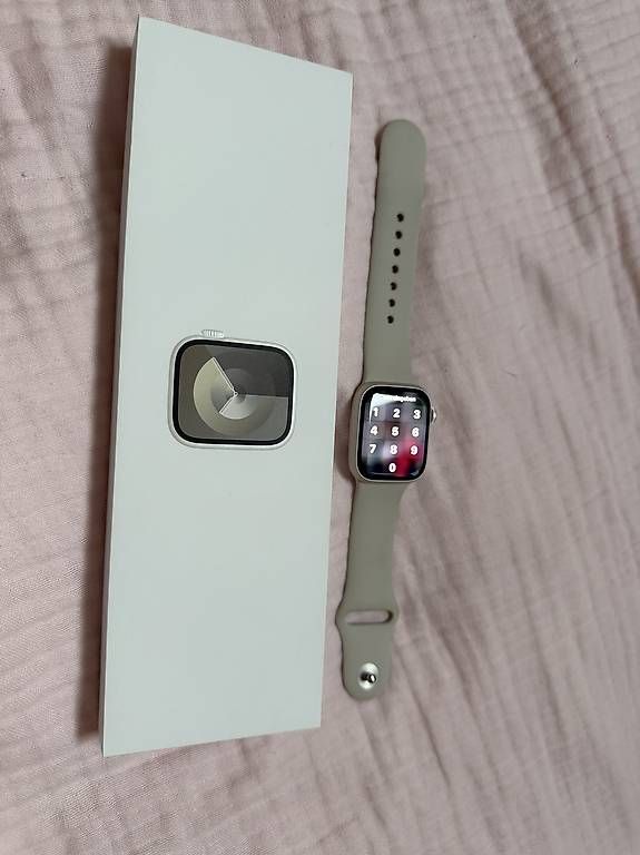 Apple Smartwatch: Apple Watch Series 9 – Usato da Ennenda venduto da ldi_6z8v 2