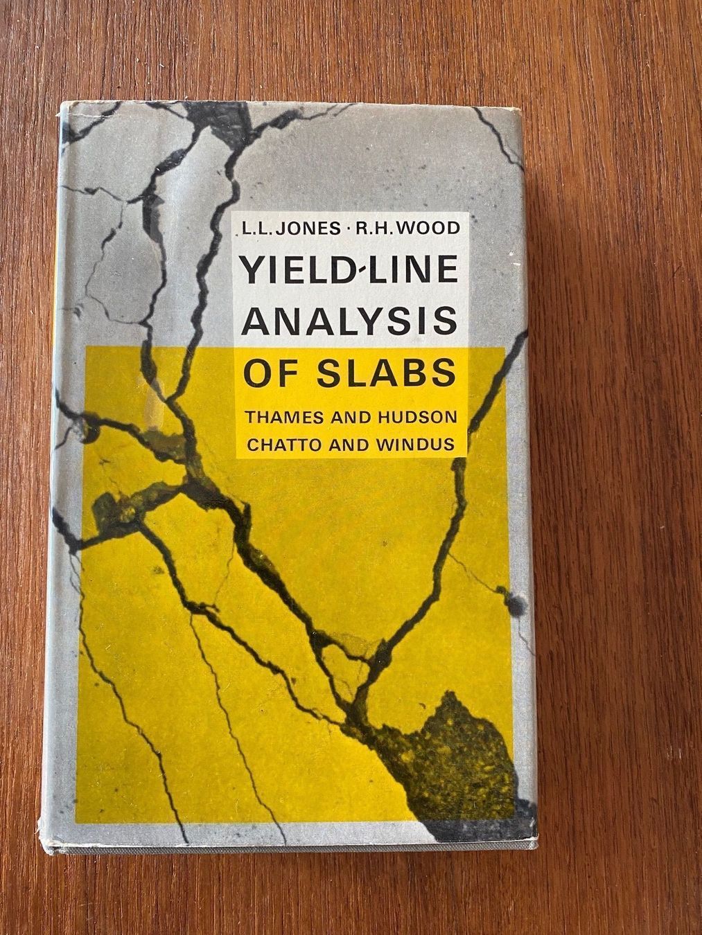 Livres: Yield line analysis of slabs – D'occasion à Zürich par 2013tg
